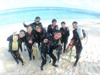 Ｓ２クラブ【PADI オープンウォーターライセンス取得（2日間）】学科：E-learning　 実技：グアム
